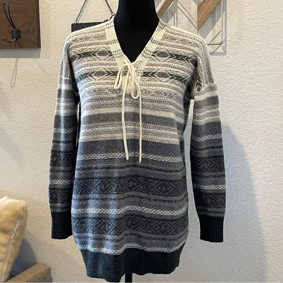 Lucky Brand Wool Alpaca V-Neck Striped Tunic White Gray Cream Lace Up Sweater M - Picture 3 of 7